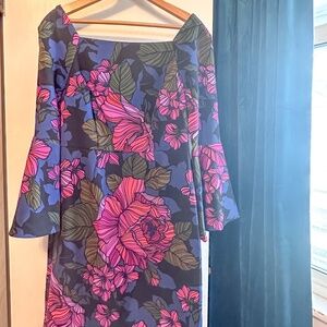 NWT - Trina Turk Floral Square Neck Sheath Dress with 3/4 Flare Sleeves